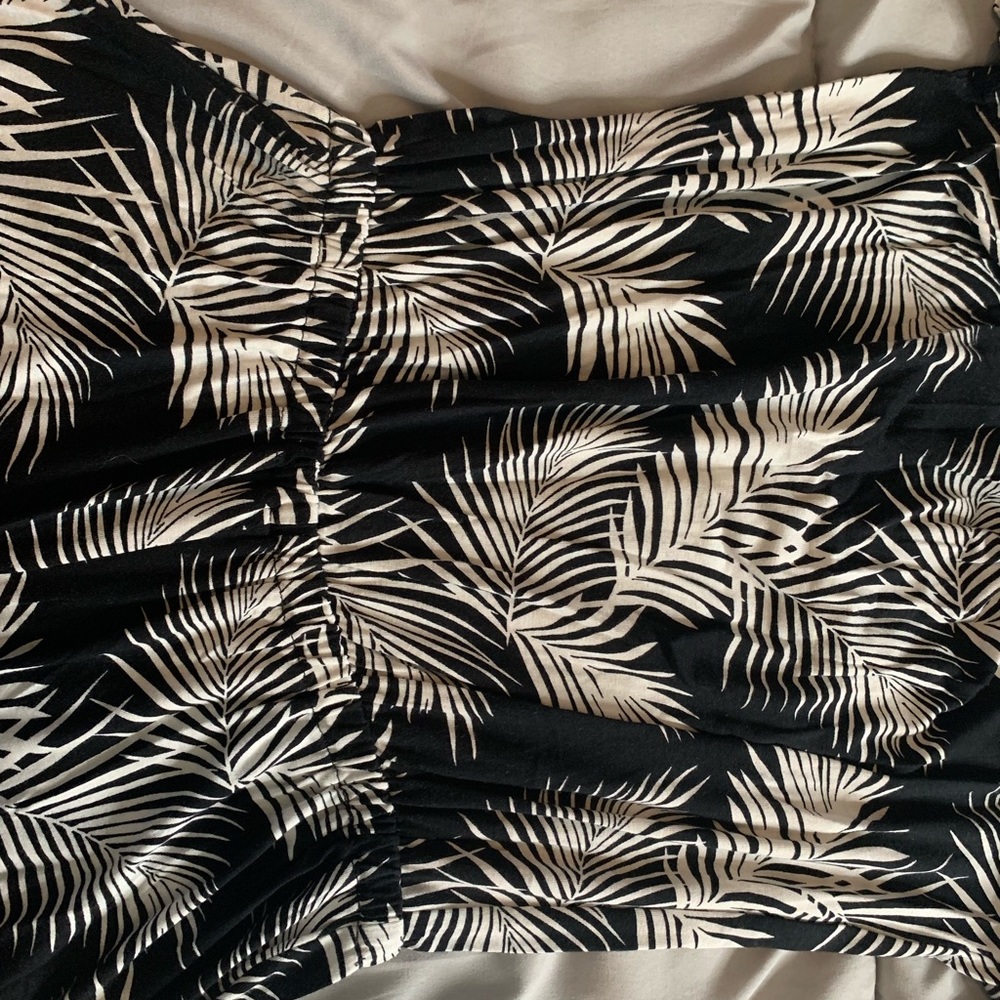 Romper - Picture 2 of 4